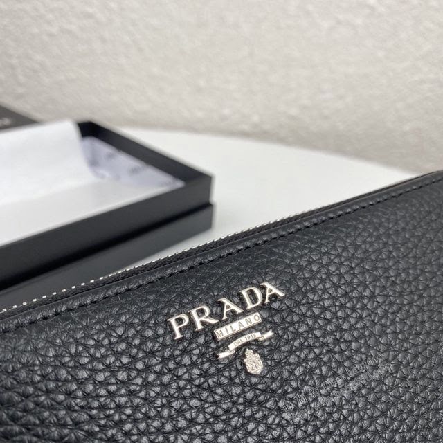 prada錢包 普拉達專櫃最新款 摔紋牛皮男士長錢包 1ML506 prada經典款單拉鏈錢包  pyd2154
